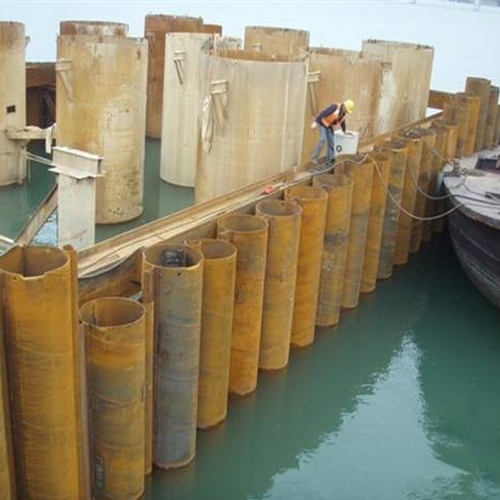 宿迁钢护筒现场安装